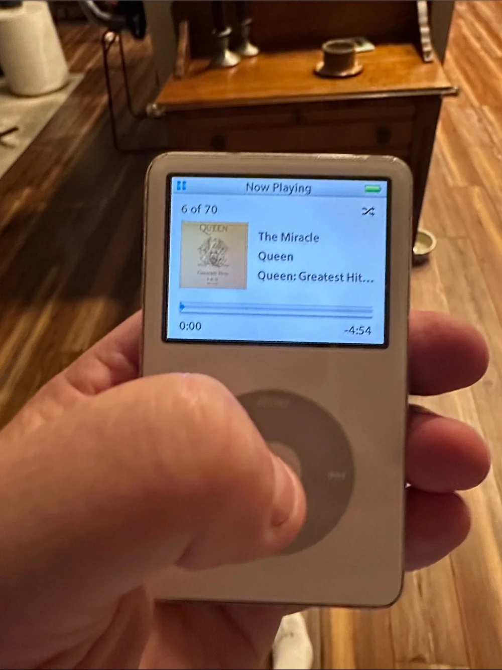 Apple White iPod Classic with Click Wheel 5th generation